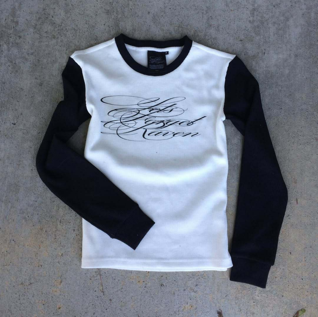 Vintage Y2K - Nova Camiseta de Manga Longa Estampada
